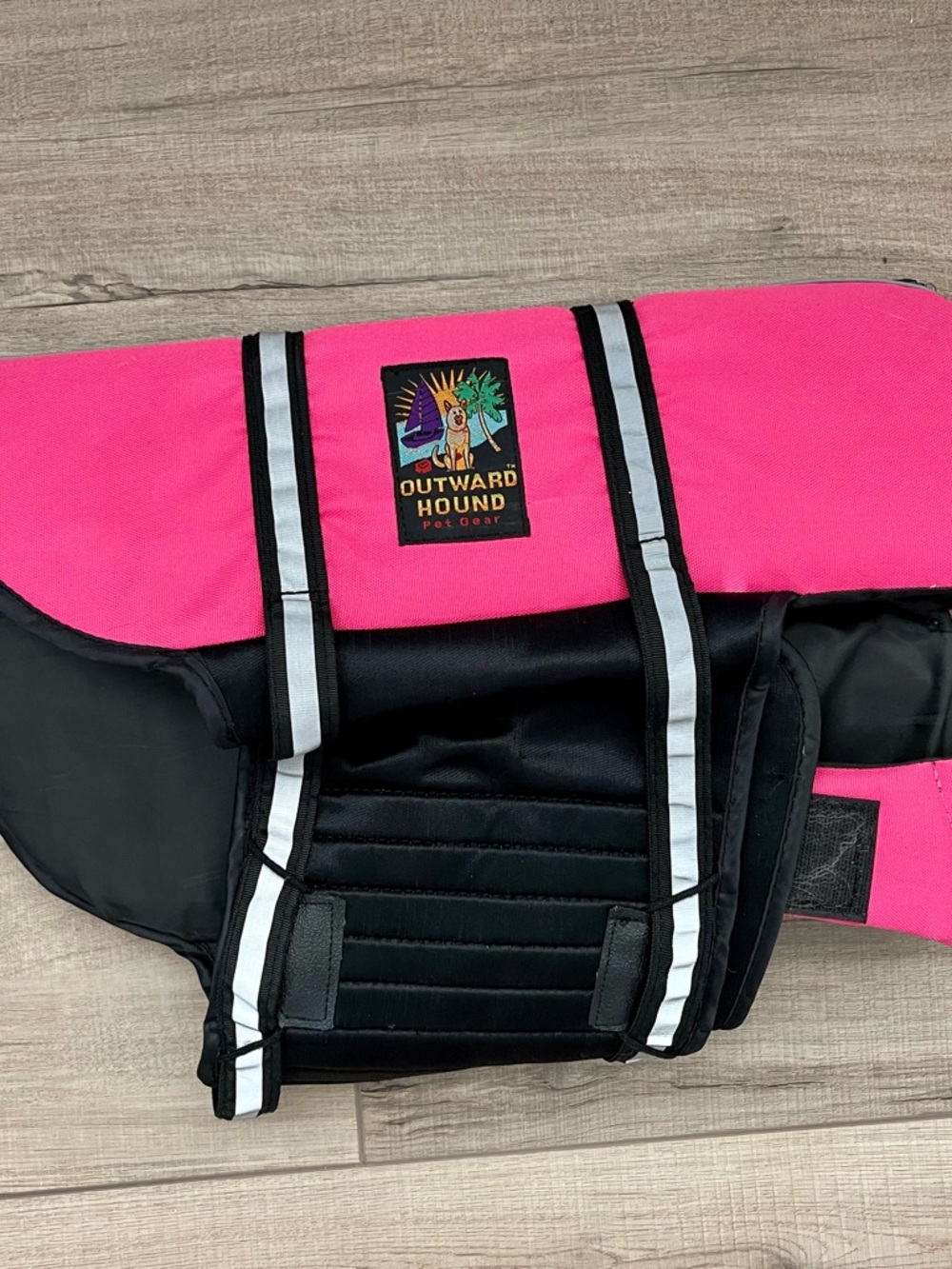 Outward Hound Pink/Black Reflective Dog Life Vest, Large